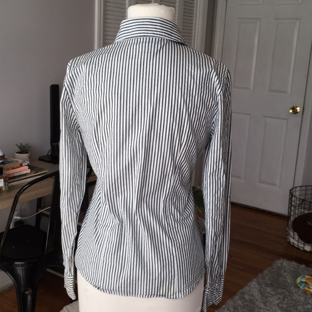 Long sleeve button down - Picture 2 of 5